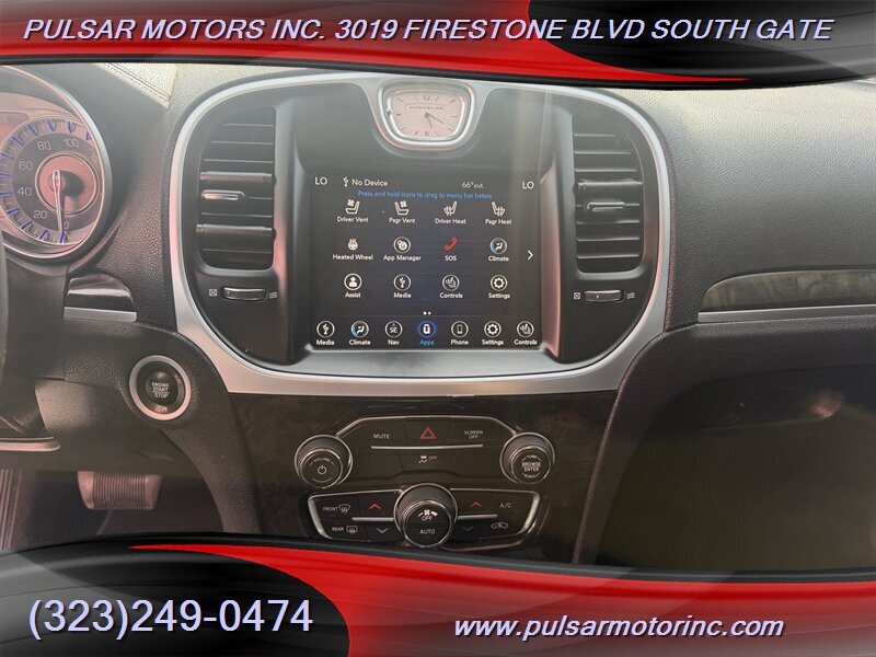 2018 Chrysler 300 Series Limited - Photo 9 - South Gate, CA 90280