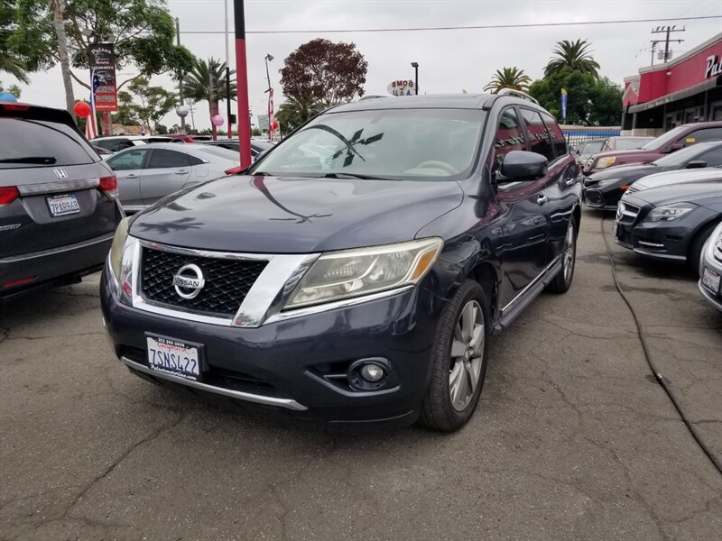 2013 Nissan Pathfinder Platinum  