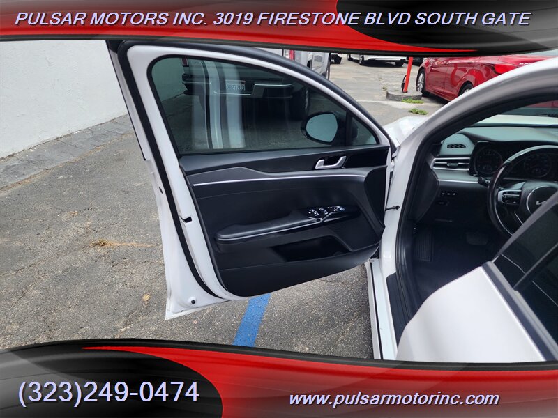 2022 Kia K5 GT-Line - Photo 5 - South Gate, CA 90280