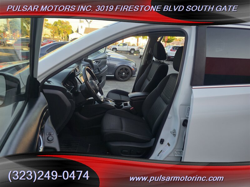 2020 Nissan Rogue SV - Photo 6 - South Gate, CA 90280