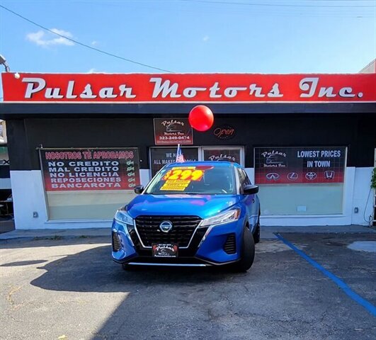 2021 Nissan Kicks S  