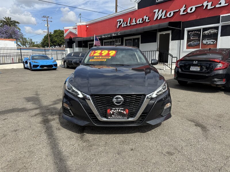 2022 Nissan Altima 2.5 SV  