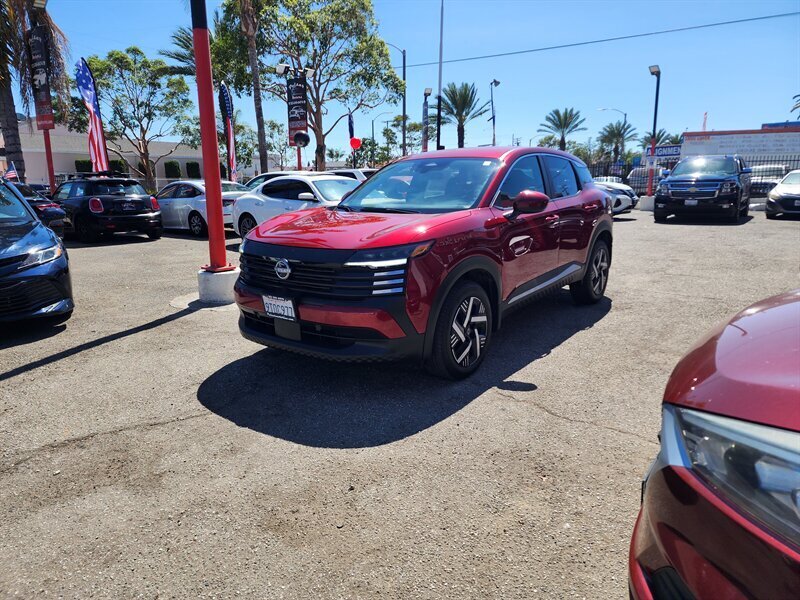 2025 Nissan Kicks SV  