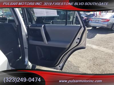 2011 Toyota 4Runner SR5   - Photo 10 - South Gate, CA 90280