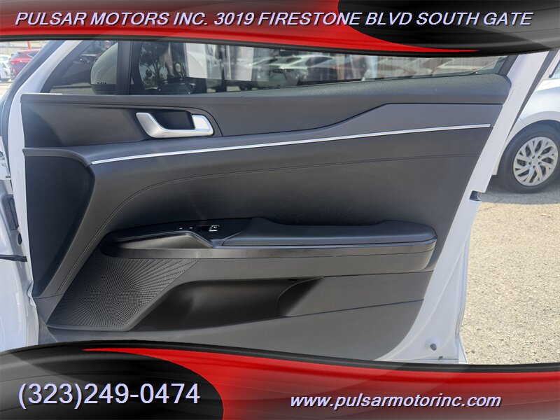 2022 Kia K5 LX - Photo 13 - South Gate, CA 90280