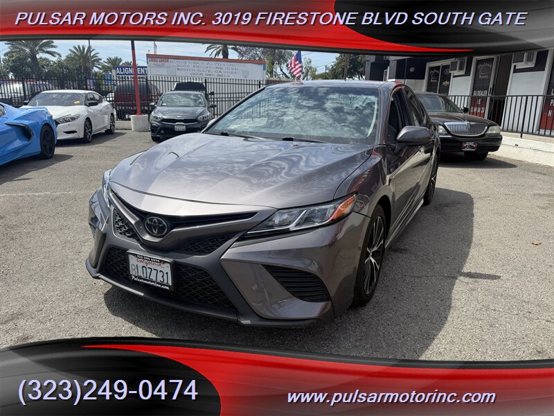 2020 Toyota Camry SE  