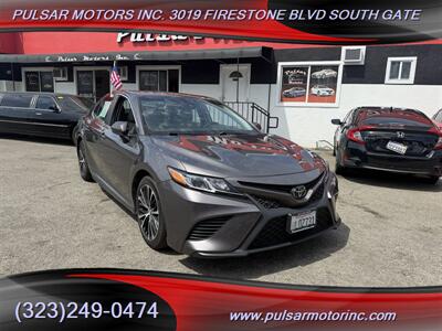 2020 Toyota Camry SE Sedan