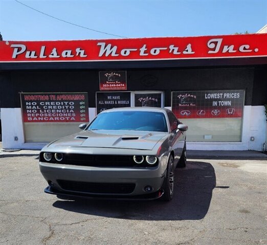2017 Dodge Challenger SXT  