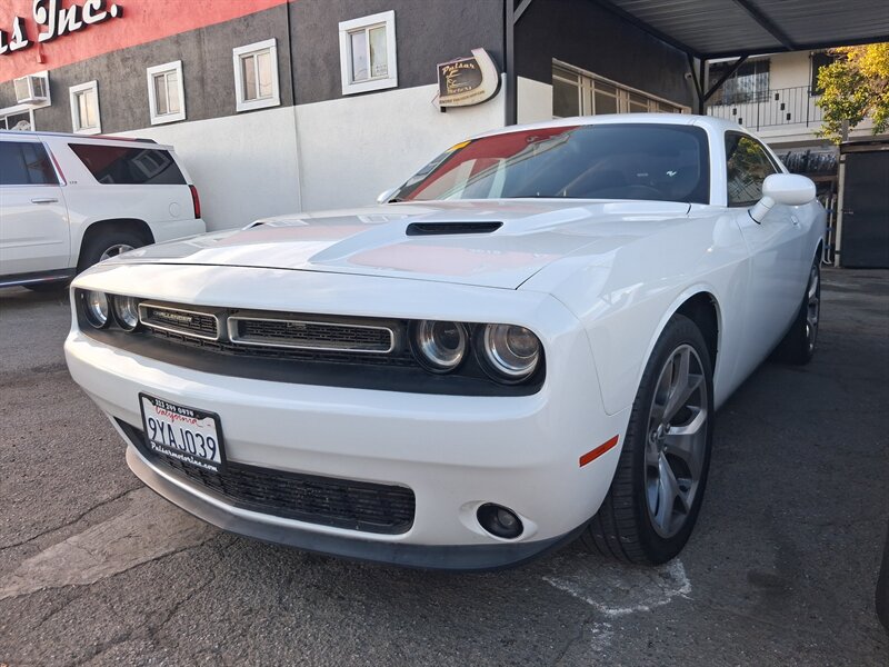 2016 Dodge Challenger SXT Plus  
