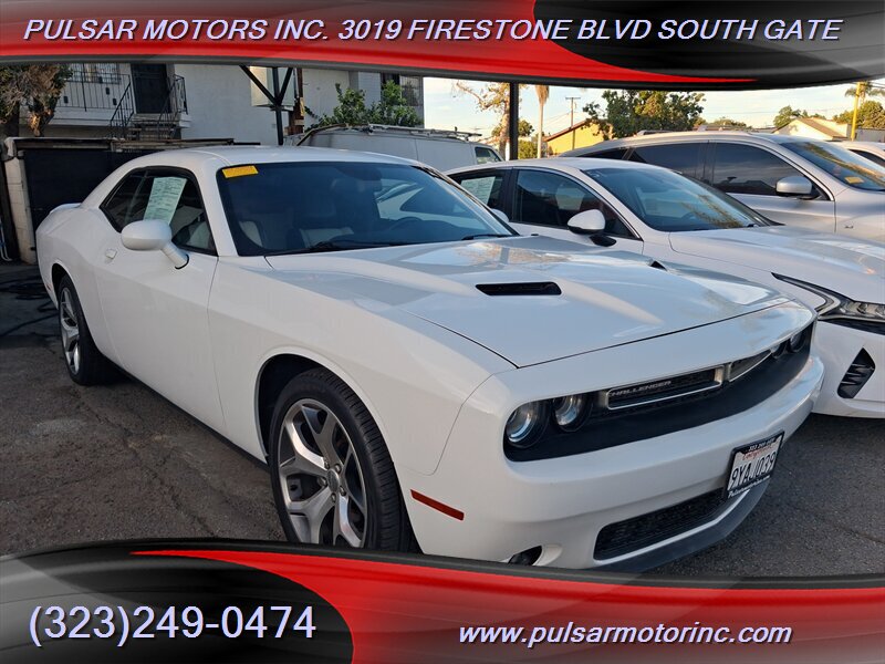 2016 Dodge Challenger SXT Plus  