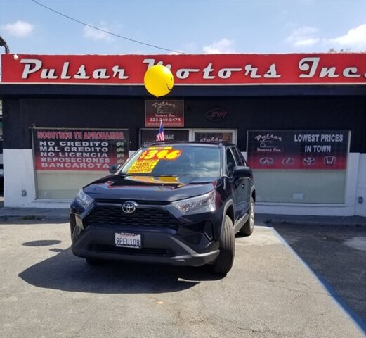2021 Toyota RAV4 LE  