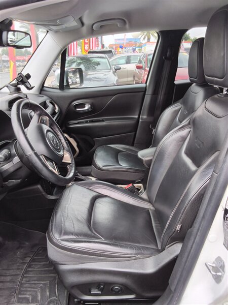 2016 Jeep Renegade Limited - Photo 8 - South Gate, CA 90280