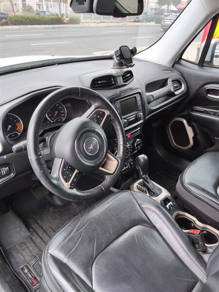 2016 Jeep Renegade Limited - Photo 9 - South Gate, CA 90280