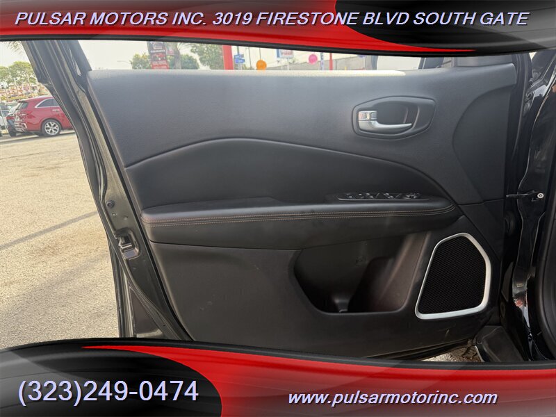2019 Jeep Compass Limited - Photo 8 - South Gate, CA 90280