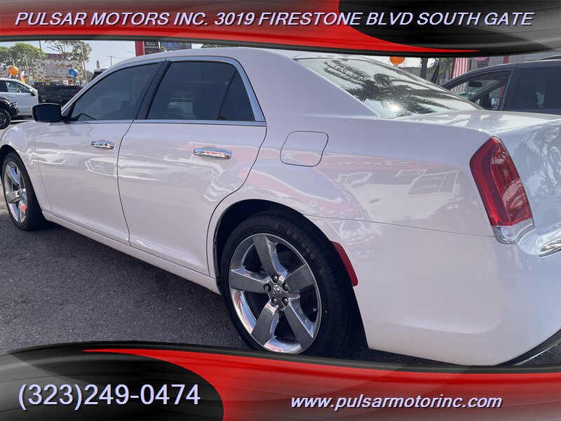 2022 Chrysler 300 Series Touring - Photo 14 - South Gate, CA 90280