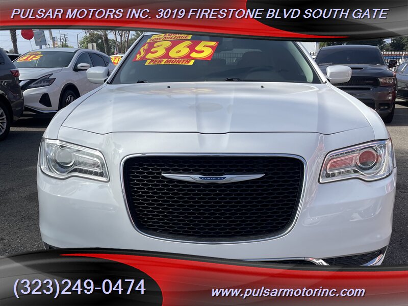 2022 Chrysler 300 Series Touring - Photo 4 - South Gate, CA 90280