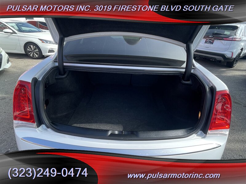 2022 Chrysler 300 Series Touring - Photo 11 - South Gate, CA 90280