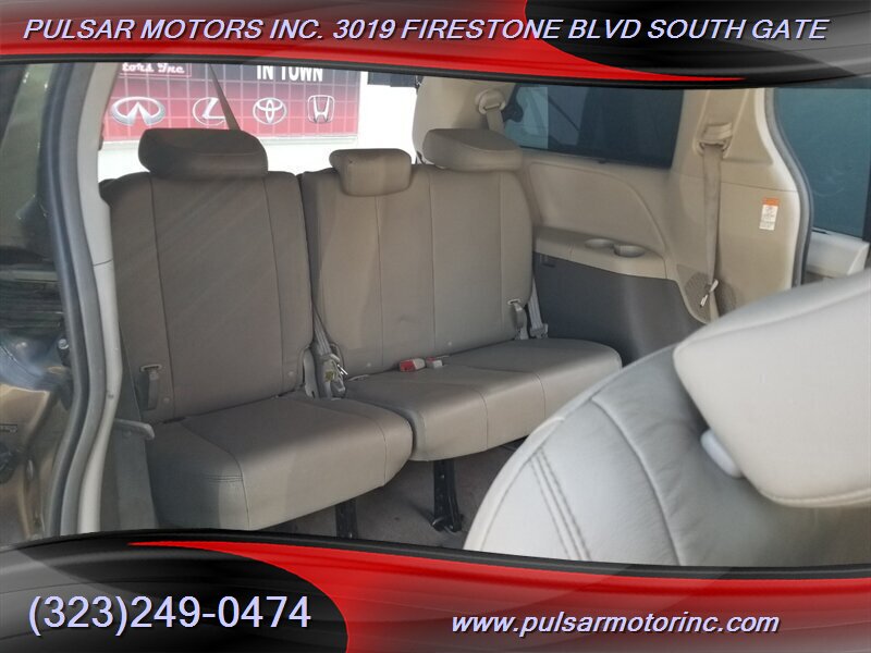 2015 Toyota Sienna XLE 7-Passenger Auto - Photo 26 - South Gate, CA 90280