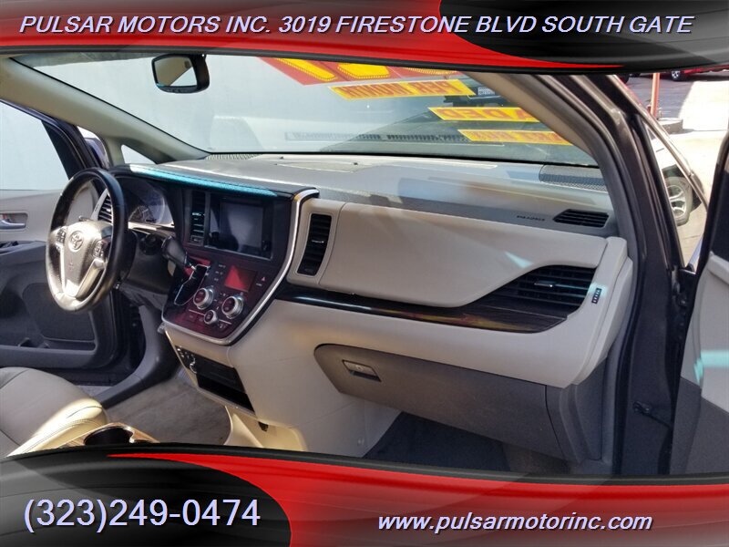 2015 Toyota Sienna XLE 7-Passenger Auto - Photo 24 - South Gate, CA 90280