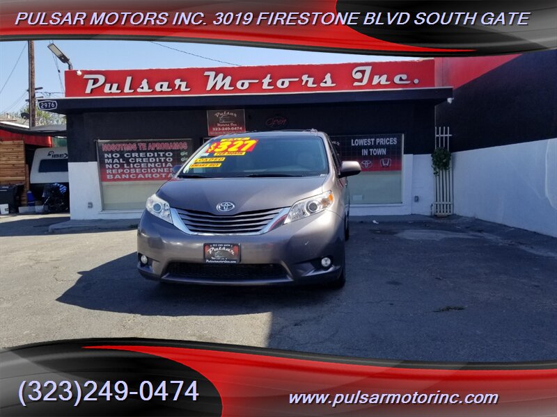 2015 Toyota Sienna XLE 7-Passenger Auto  