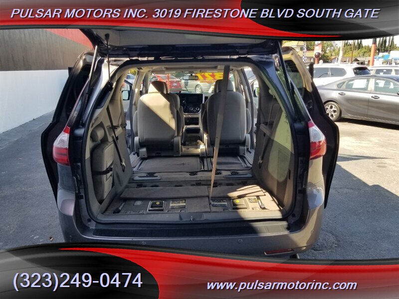 2015 Toyota Sienna XLE 7-Passenger Auto - Photo 30 - South Gate, CA 90280