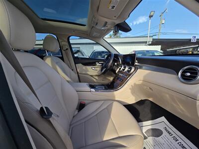 2022 Mercedes-Benz GLC GLC 300   - Photo 25 - Miami, FL 33147