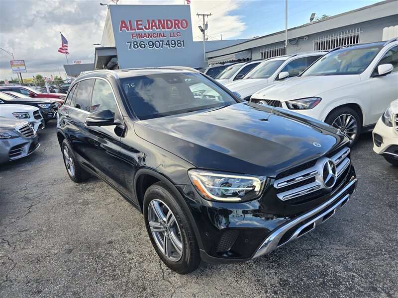2022 Mercedes-Benz GLC GLC 300  