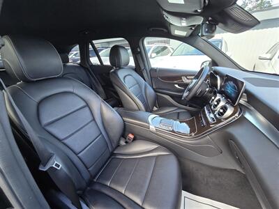 2022 Mercedes-Benz GLC GLC 300   - Photo 16 - Miami, FL 33147