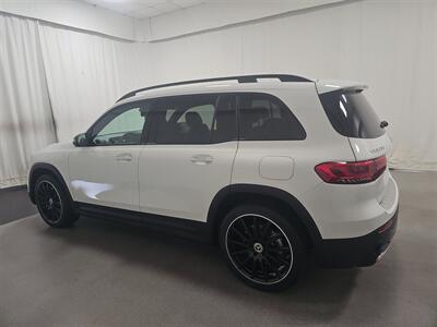 2021 Mercedes-Benz GLB GLB 250   - Photo 3 - Miami, FL 33147