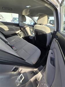 2020 Hyundai ELANTRA SEL   - Photo 17 - Miami, FL 33147