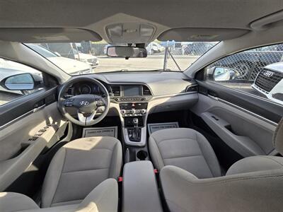 2020 Hyundai ELANTRA SEL   - Photo 2 - Miami, FL 33147