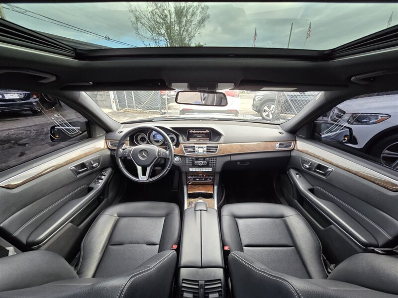 2014 Mercedes-Benz E-Class E250 photo 19