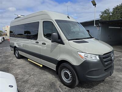 2022 Mercedes-Benz Sprinter 2500   - Photo 12 - Miami, FL 33147