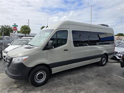 2022 Mercedes-Benz Sprinter 2500   - Photo 1 - Miami, FL 33147