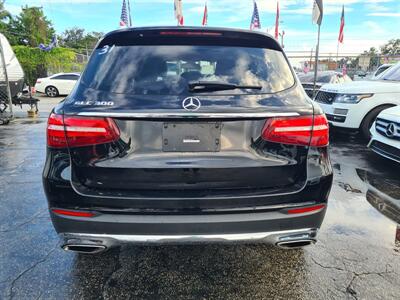 2019 Mercedes-Benz GLC GLC 300   - Photo 12 - Miami, FL 33147