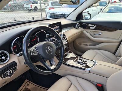 2019 Mercedes-Benz GLC GLC 300   - Photo 17 - Miami, FL 33147