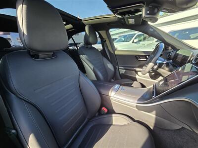 2024 Mercedes-Benz C 300   - Photo 18 - Miami, FL 33147