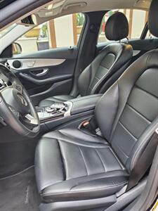 2017 Mercedes-Benz C 300 Sport   - Photo 10 - Miami, FL 33147