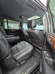 2019 Cadillac Escalade ESV Luxury   - Photo 24 - Miami, FL 33147