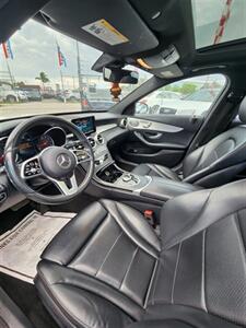 2019 Mercedes-Benz C 300 4MATIC   - Photo 2 - Miami, FL 33147