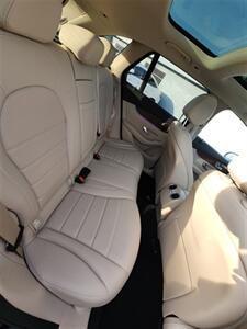 2022 Mercedes-Benz GLC GLC 300 4MATIC - Photo 12 - Miami, FL 33147