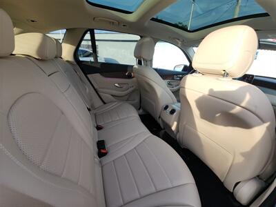 2022 Mercedes-Benz GLC GLC 300 4MATIC - Photo 13 - Miami, FL 33147