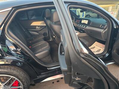 2025 Mercedes-Benz AMG GLE 63 S   - Photo 32 - Miami, FL 33147