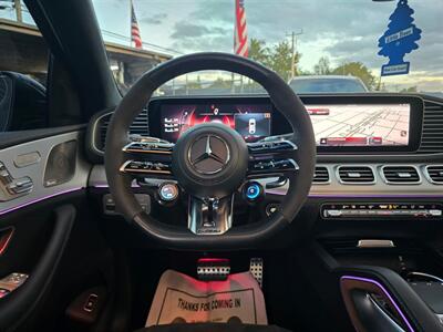 2025 Mercedes-Benz AMG GLE 63 S   - Photo 24 - Miami, FL 33147