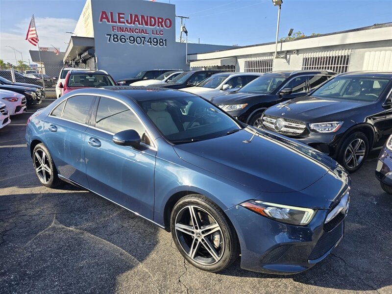 2021 Mercedes-Benz A 220 4MATIC - Photo 1 - Miami, FL 33147