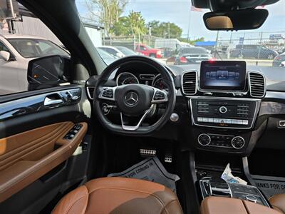 2019 Mercedes-Benz AMG GLE 43   - Photo 18 - Miami, FL 33147