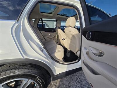 2021 Mercedes-Benz GLC GLC 300   - Photo 22 - Miami, FL 33147