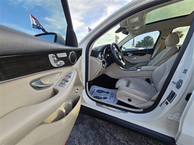 2021 Mercedes-Benz GLC GLC 300   - Photo 15 - Miami, FL 33147