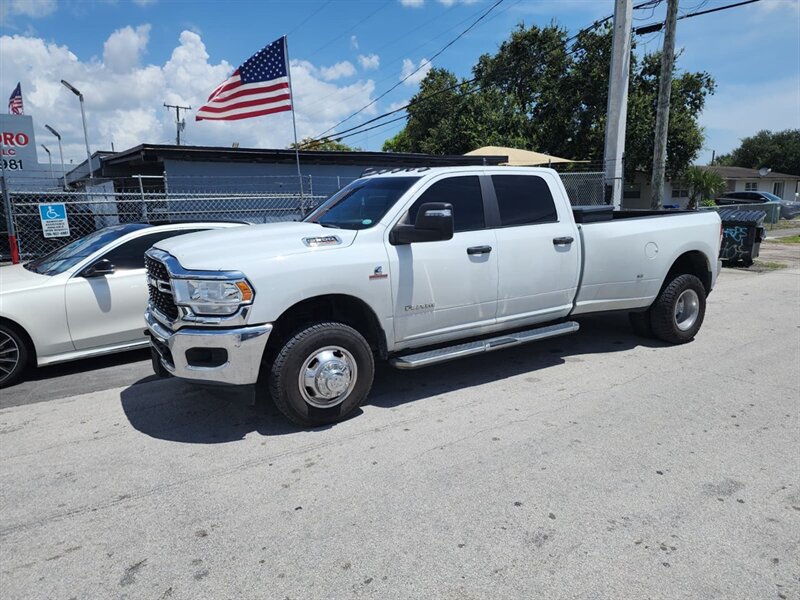 2023 RAM 3500 Big Horn   - Photo 1 - Miami, FL 33147