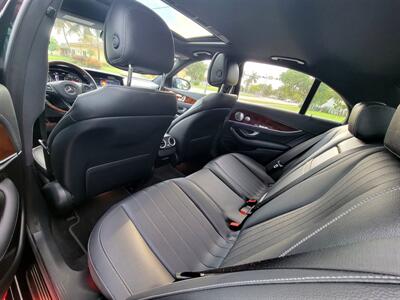 2019 Mercedes-Benz E 300 4MATIC   - Photo 19 - Miami, FL 33147